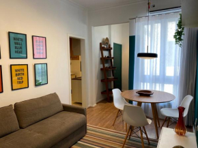 Baixo Leblon com charme, lazer e home office